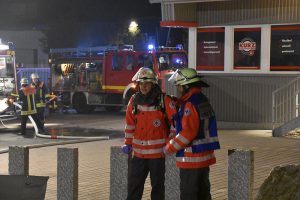 Feuerwehr Training auf dem Gelände von KURZ